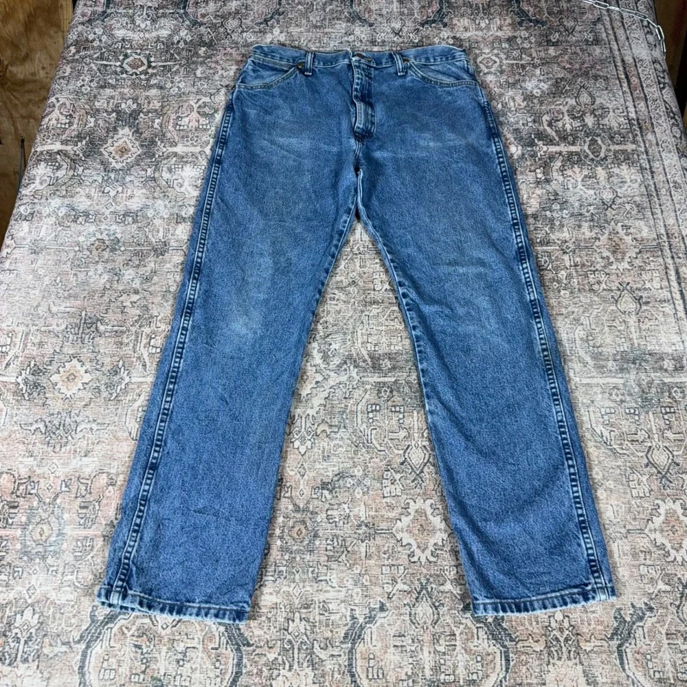 Wrangler 1013MWZGK Cowboy Cut Blue Jeans Mens 36x32 Denim Made in Nic